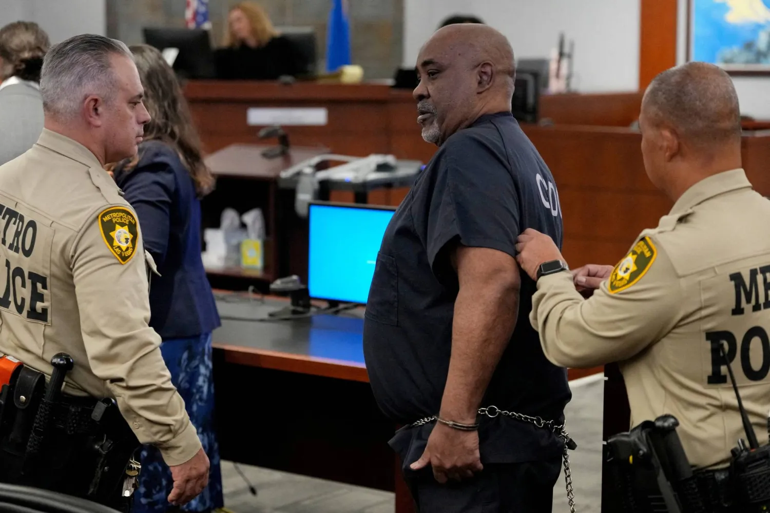  Duane Davis is escorted by police from a sentencing hearing after his murder conviction in the death of rapper Tupac Shakur on Tuesday, Oct. 13, 2026, in Las Vegas, Nevada, US. (John Locher/Pool via Reuters)