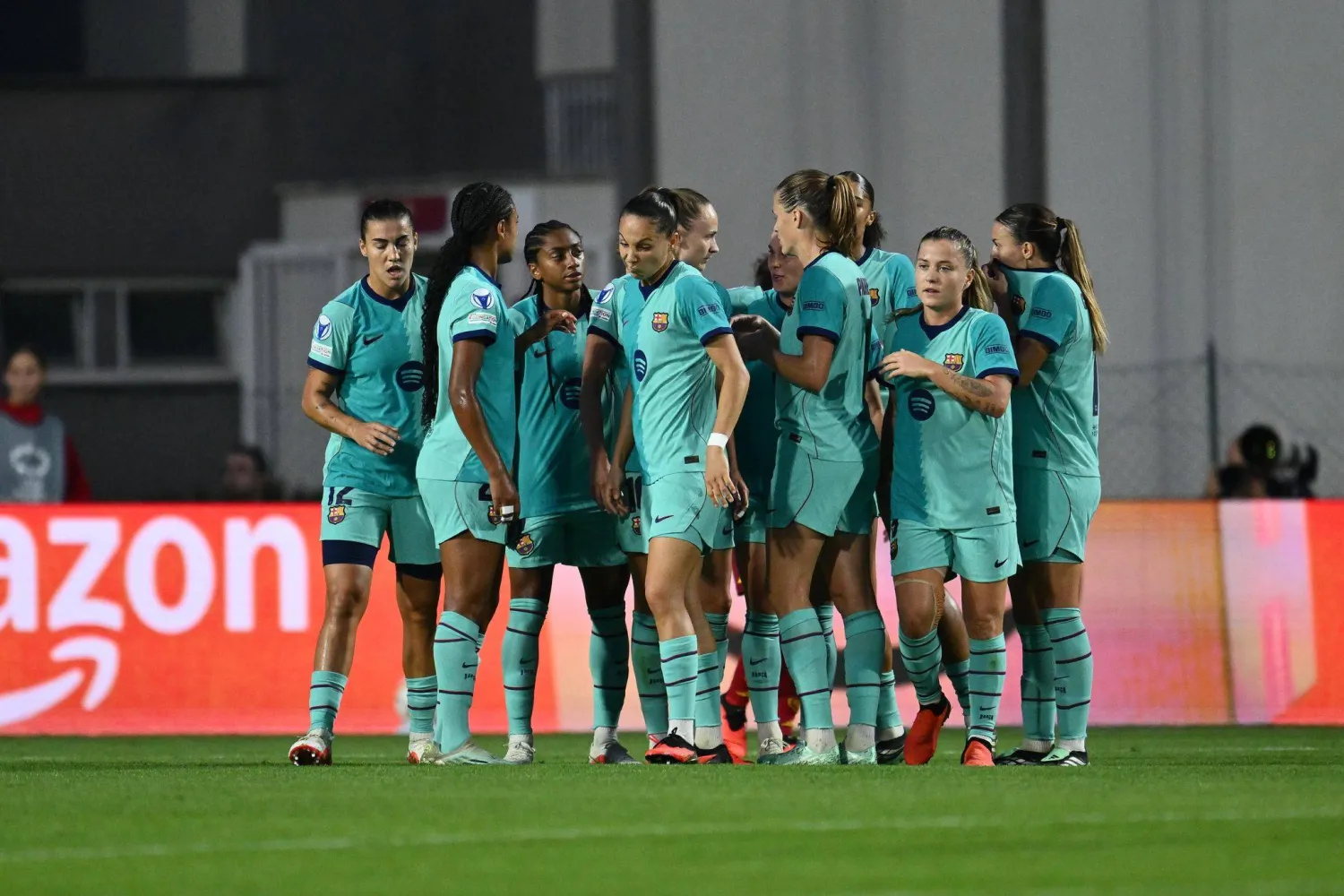 تأجيل مباراة برشلونة على أرضه أمام آرسنال في دوري أبطال أوروبا للسيدات لمدة يوم واحد (د.ب.أ)