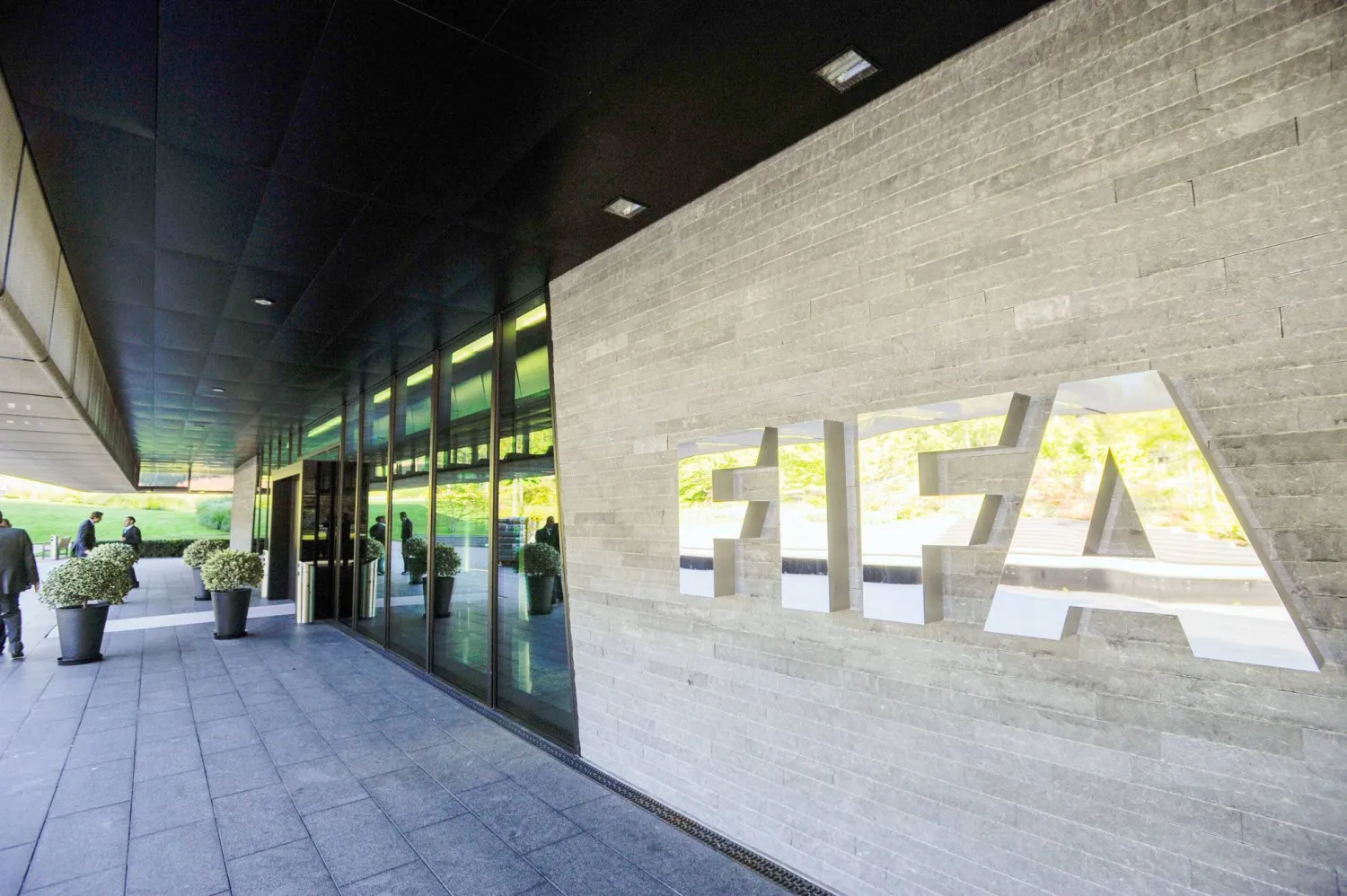 فيفا تمسك بعقوبته ضد المنتخب الإسباني (الشرق الأوسط)