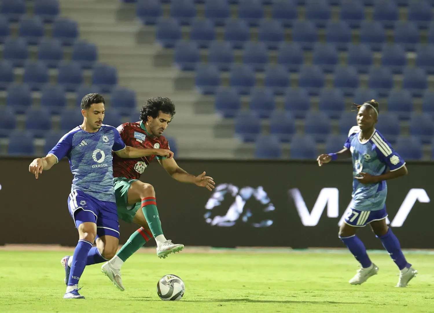 من مباراة نيوم والاتفاق ضمن الدوري السعودي (تصوير: عدنان مهدلي)