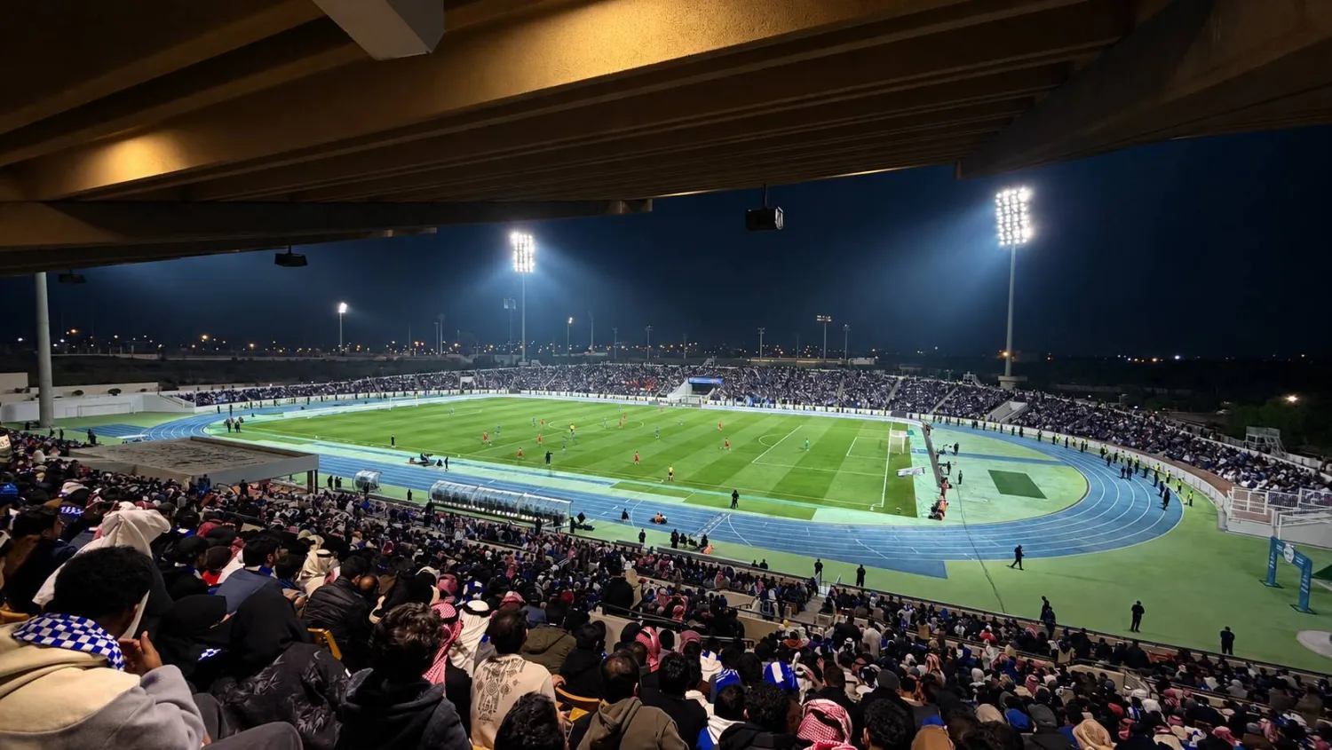 ملعب مدينة الأمير سلطان بن عبدالعزيز الرياضية بالمحالة (الشرق الأوسط)
