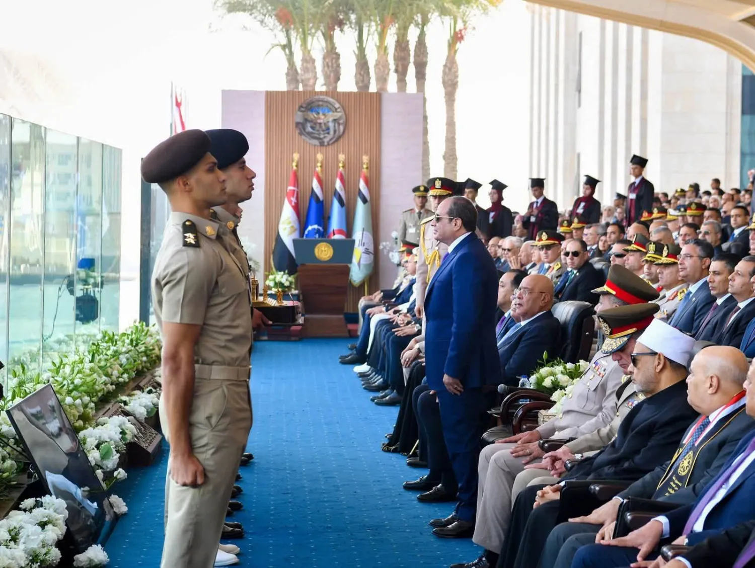 الرئيس المصري عبد الفتاح السيسي خلال حفل تخرج الدفعة رقم 1 للأكاديمية العسكرية المصرية (الرئاسة المصرية)