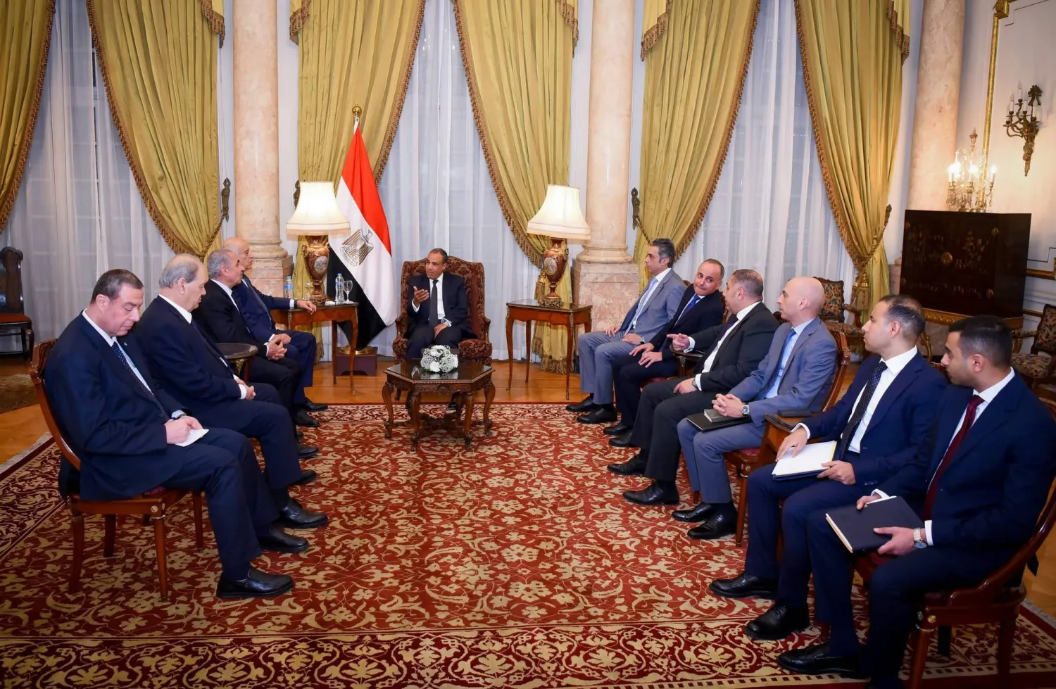وزير الخارجية المصري خلال استقبال وفد حركة «فتح» بالقاهرة في أبريل 2025 (الخارجية المصرية)
