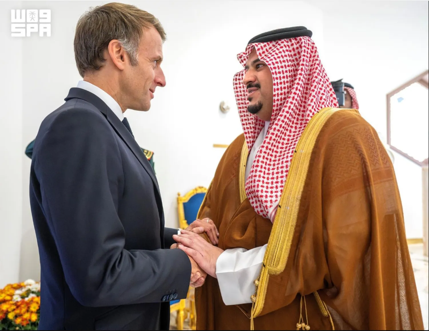  نائب أمير منطقة الرياض يستقبل الرئيس الفرنسي (واس)