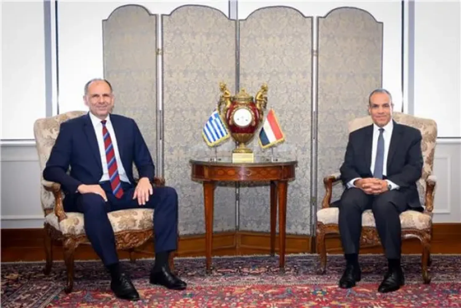 وزير الخارجية المصري ونظيره اليوناني اتفقا على العمل لتوسيع المساحة الاقتصادية الخالصة بين البلدين في البحر المتوسط (الخارجية المصرية)
