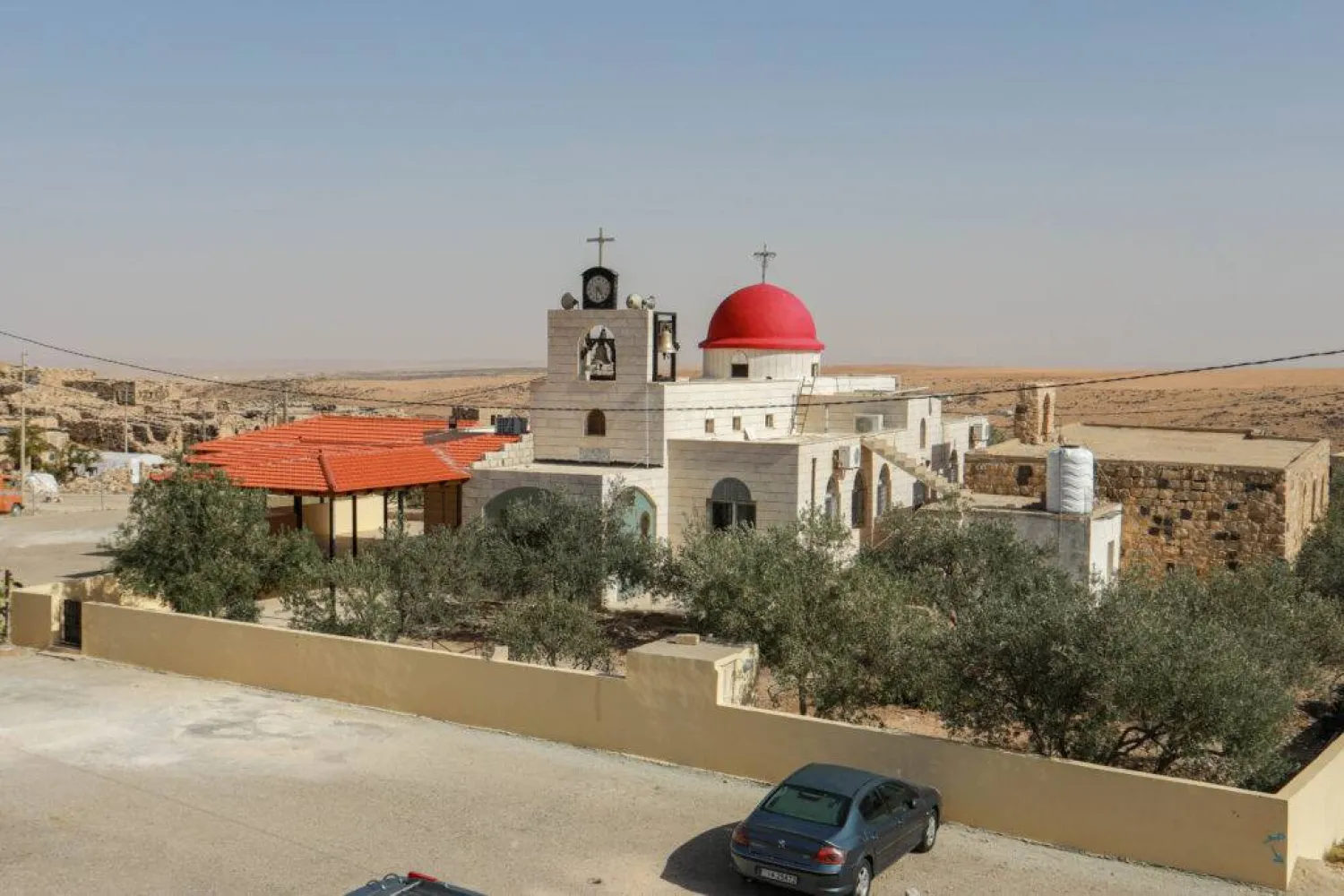 كنيسة القديس جورجيوس للروم الأرثوذكس (الدليل الرسمي للكنائس التابعة للبطريركية في الأردن)