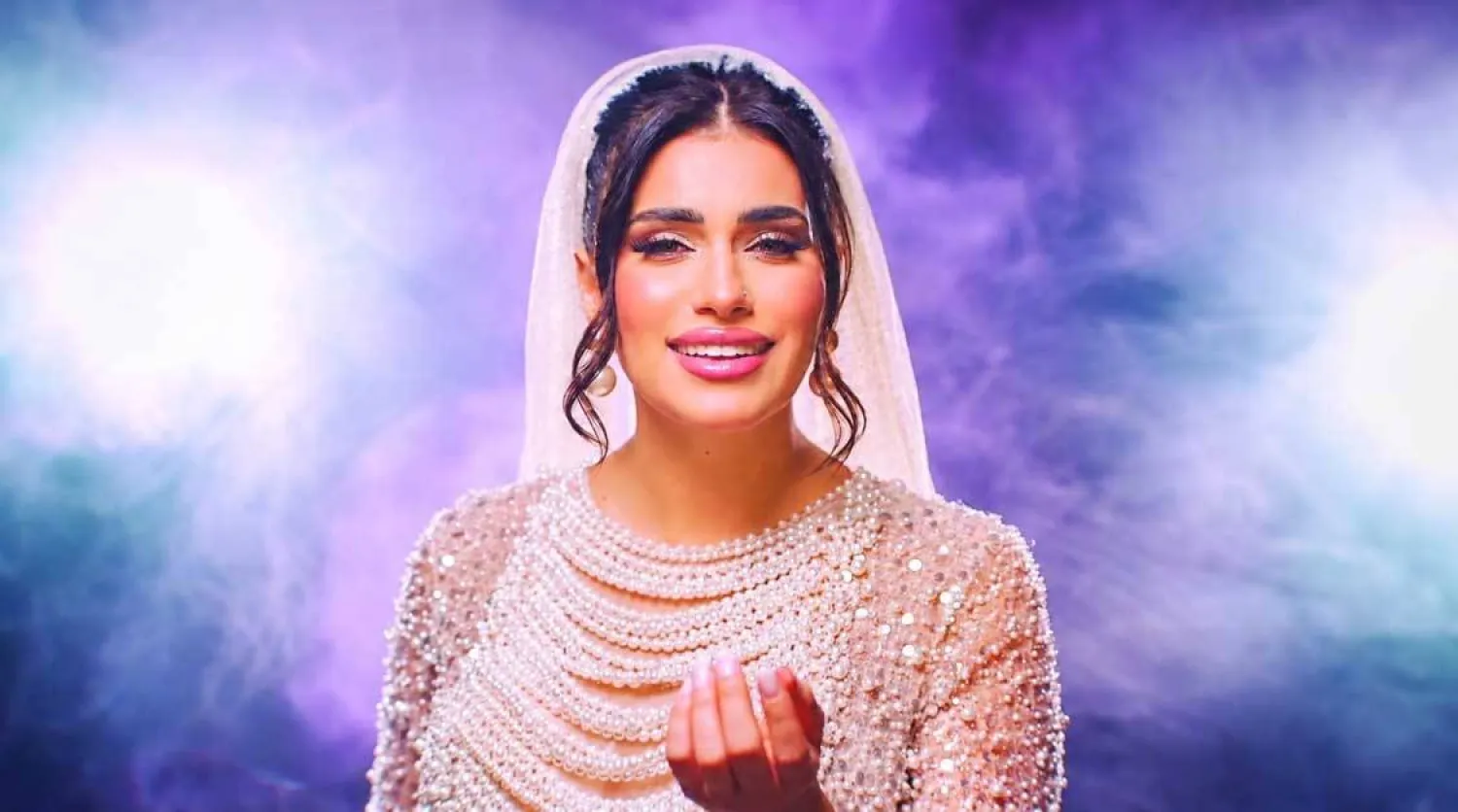 في أغنيتها الجديدة تجسد دور عروس في حفل زفافها (هناء الإدريسي)