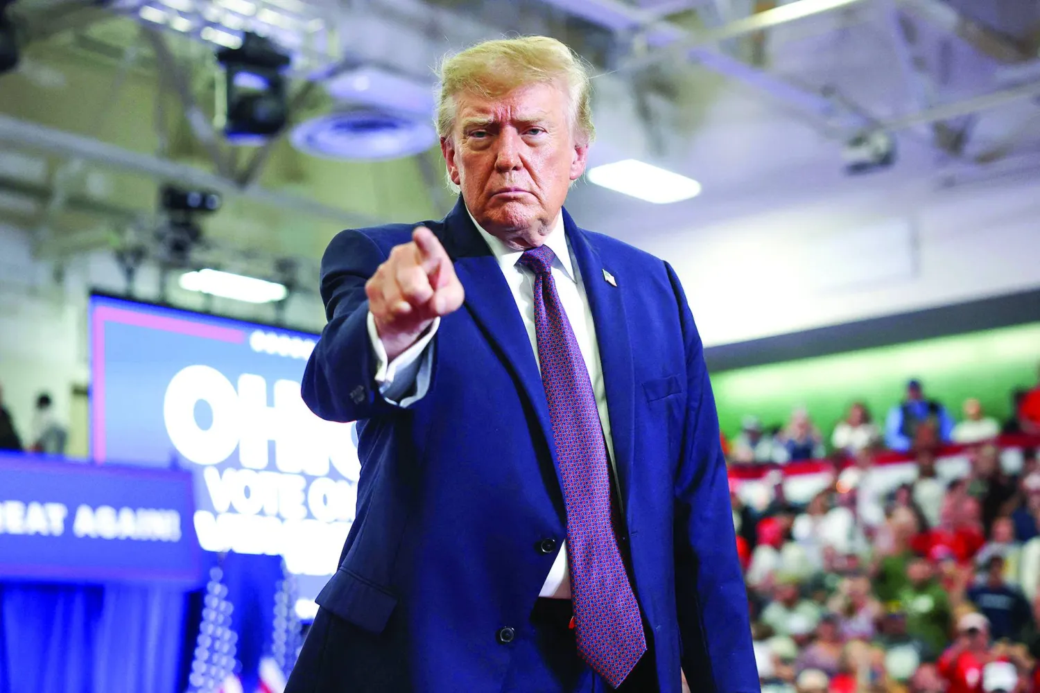 CHILLICOTHE, OHIO - OCTOBER 28: US President Donald Trump points during a campaign rally at the Shoemaker Center at Ohio University on October 28, 2026 in Chillicothe, Ohio. Kevin Dietsch/Getty Images/AFP 