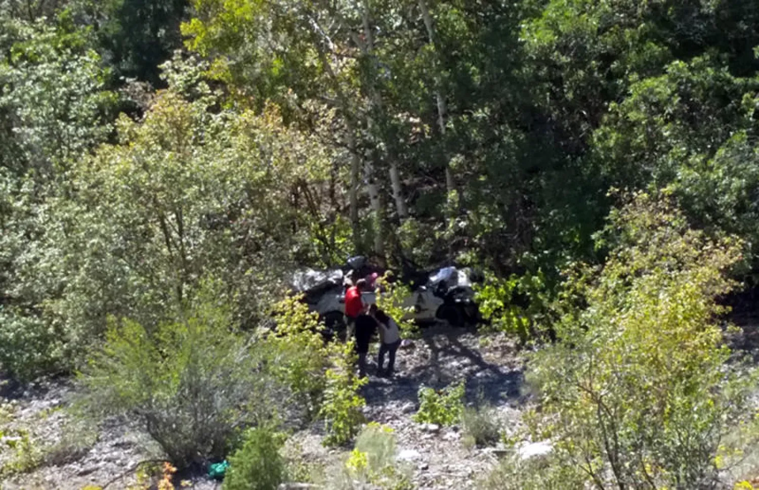 حب التصوير ينقذ سيدة محاصرة في سيارتها من الموت