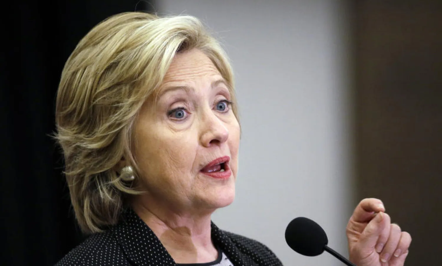 القضاء الأميركي: لكلينتون الحق بمسح رسائلها الإلكترونية الخاصة