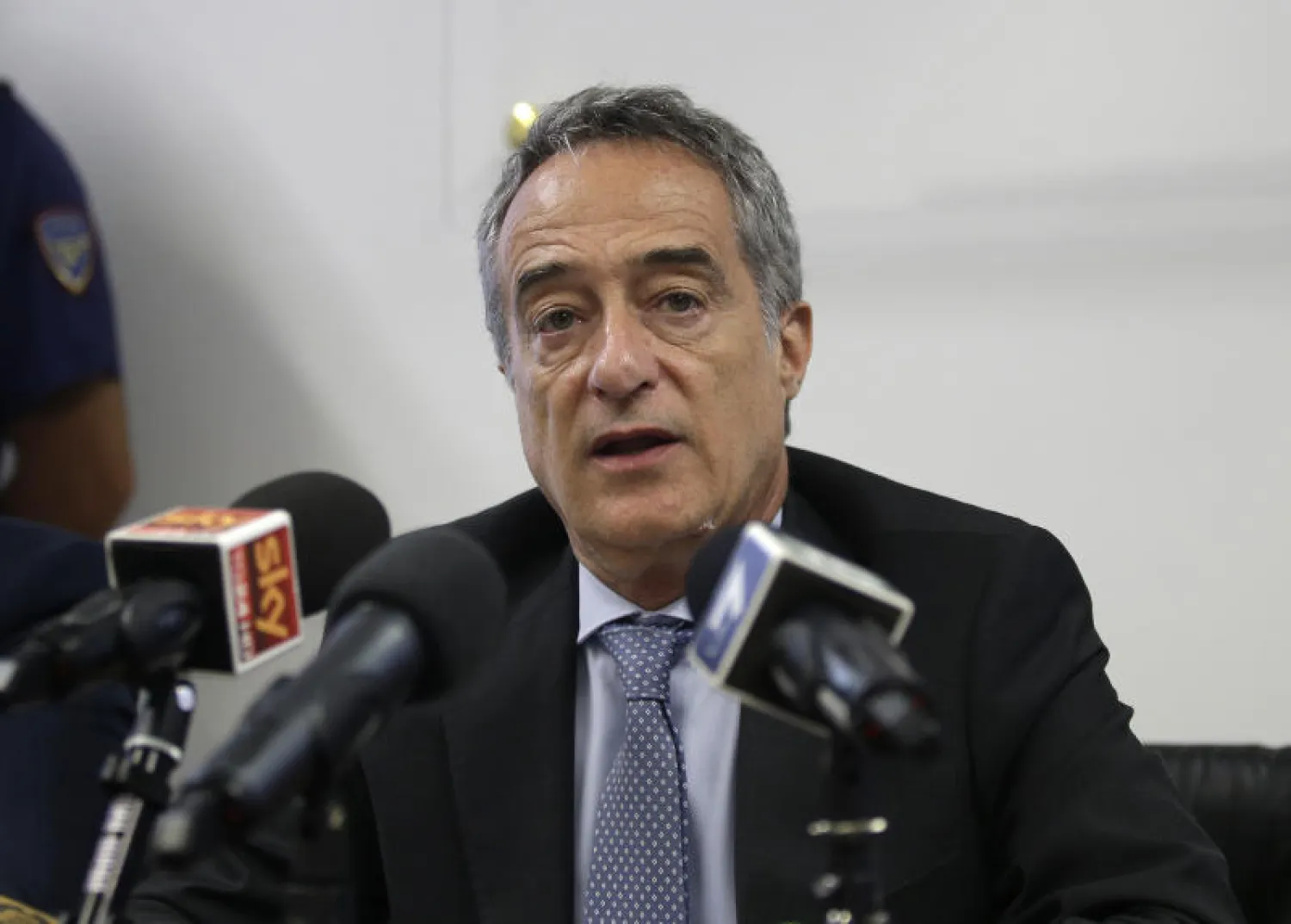 إيطاليا تعتقل تونسيا وباكستانيا للاشتباه بتخطيطهما لهجمات داخل البلاد