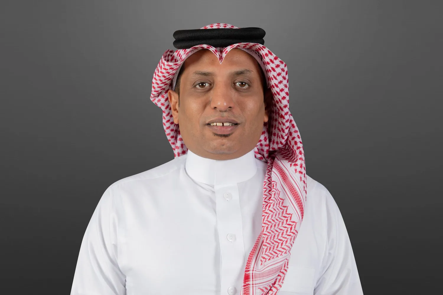 
شاهزاده خالد بن سلمان بن عبدالعزیز معاون وزیر دفاع سعودی در کنار ژنرال مایکل کورلا فرمانده ستاد فرماندهی مرکزی ایالات متحده آمریکا (واس)