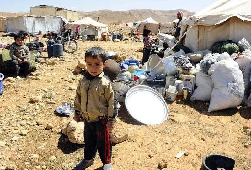 Lebanon Freezes Decision to Evacuate Syrians from Arsal Encampments