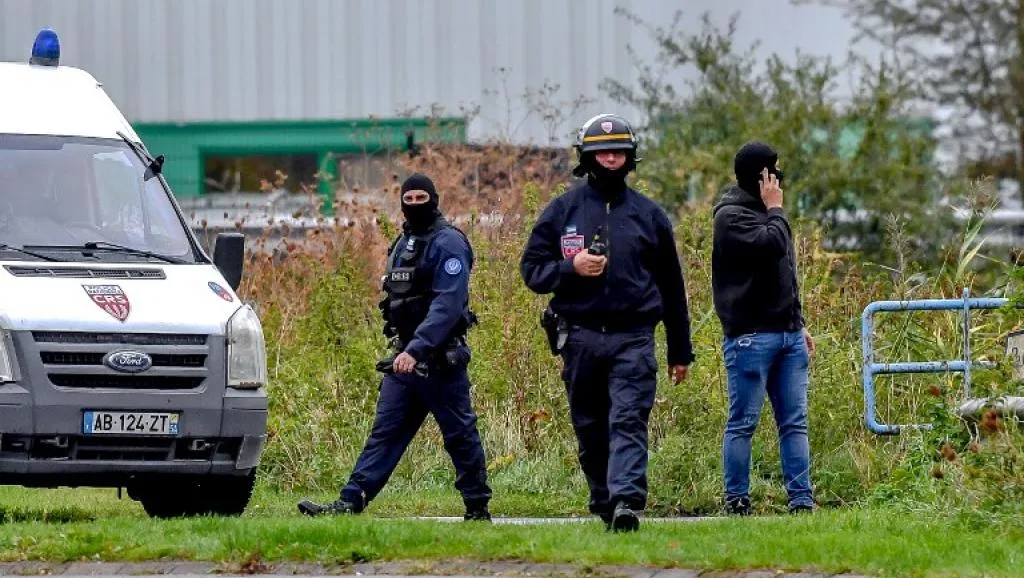 France Expels Iranian Diplomat over Failed Bomb Plot