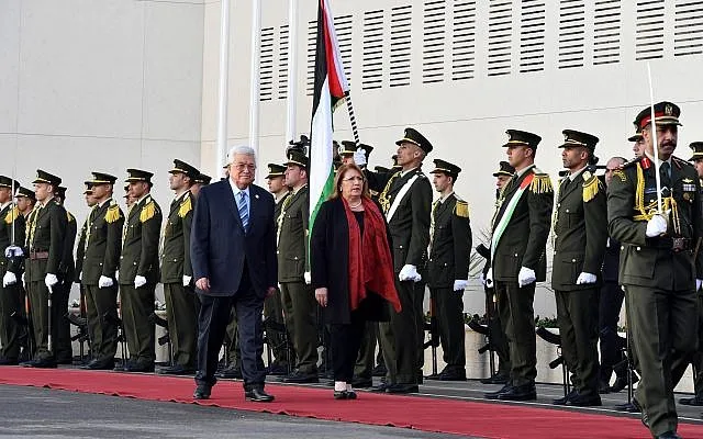 Abbas Reiterates Call for Multilateral Mechanism to Sponsor Peace Process