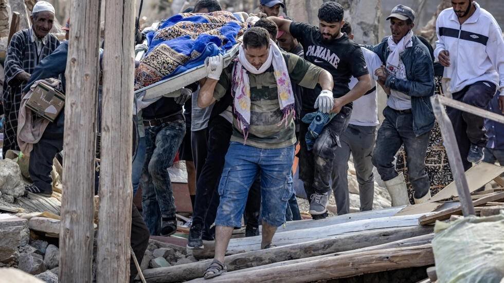 Moroccans with Shovels and Bulldozers Dig through Rubble but Hope for Survivors Dwindles after Quake - Vimarsana News