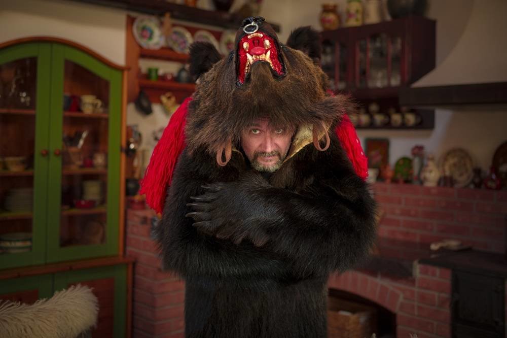 Dancing with the Bears Lives on as a Unique Custom in Romania - Vimarsana News