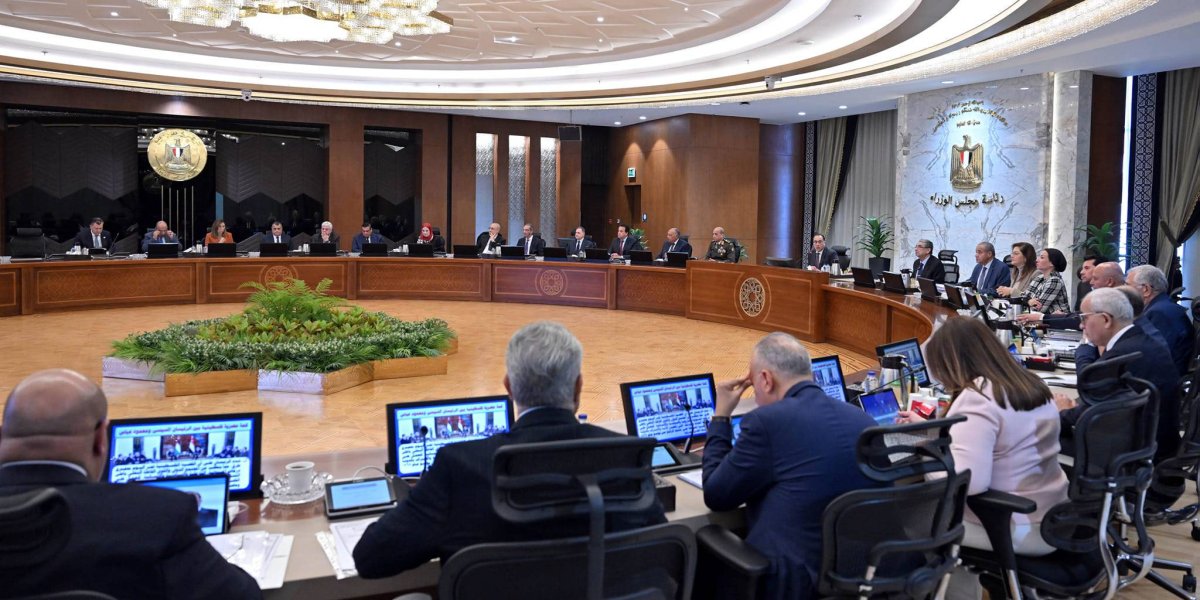 مصر تدعو إلى تسهيل دخول المساعدات لقطاع غزة مصر تدعو إلى تسهيل دخول المساعدات لقطاع غزة