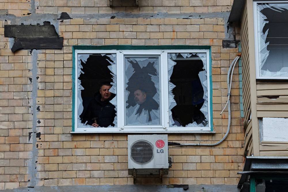 Officials Report at Least 13 Dead in Shelling of a Market in Russian-Occupied Ukraine - Vimarsana News