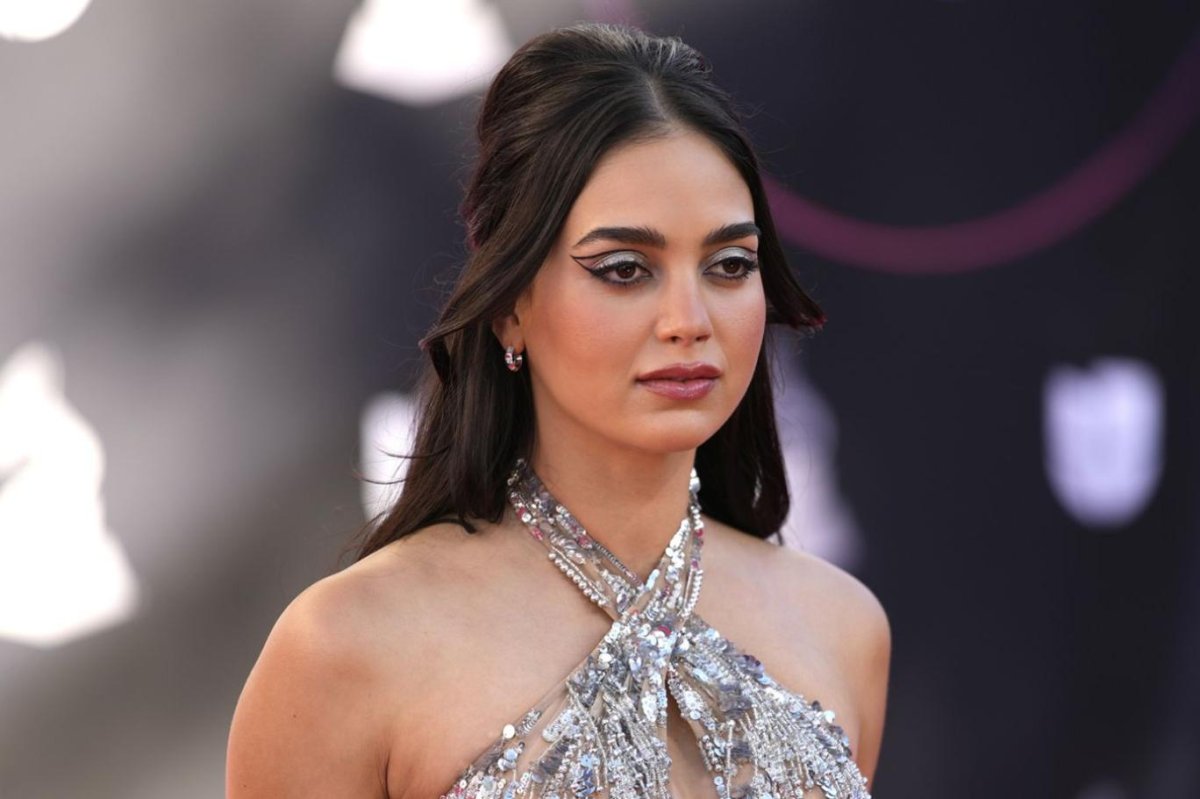 Filistin'e desteği yüzünden kovulan Hollywood yıldızı, eylemde yol kapattı