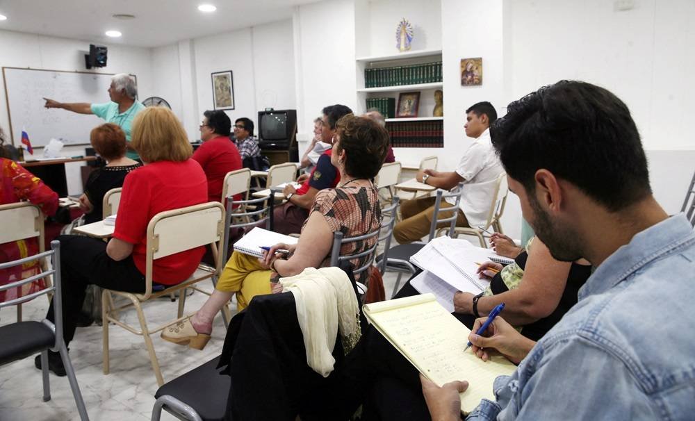 Study of Polyglots Offers Insight on Brain's Language Processing - Vimarsana News