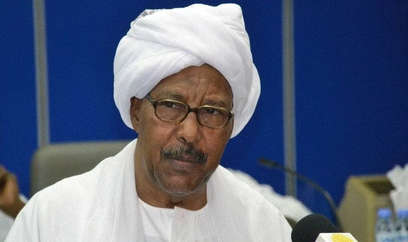 السلطات السودانية تفرج عن أحد كبار رموز نظام البشير وسط انتقادات حقوقية ومطالب بإعادتهم للسجن 