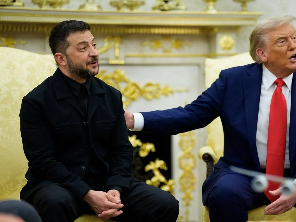 من ألاسكا إلى واشنطن... ترمب يقرر مصير أوكرانيا
عقد اجتماعاً مع زيلينسكي وقادة أوروبيين... وجدد رغبته في «قمة ثلاثية»