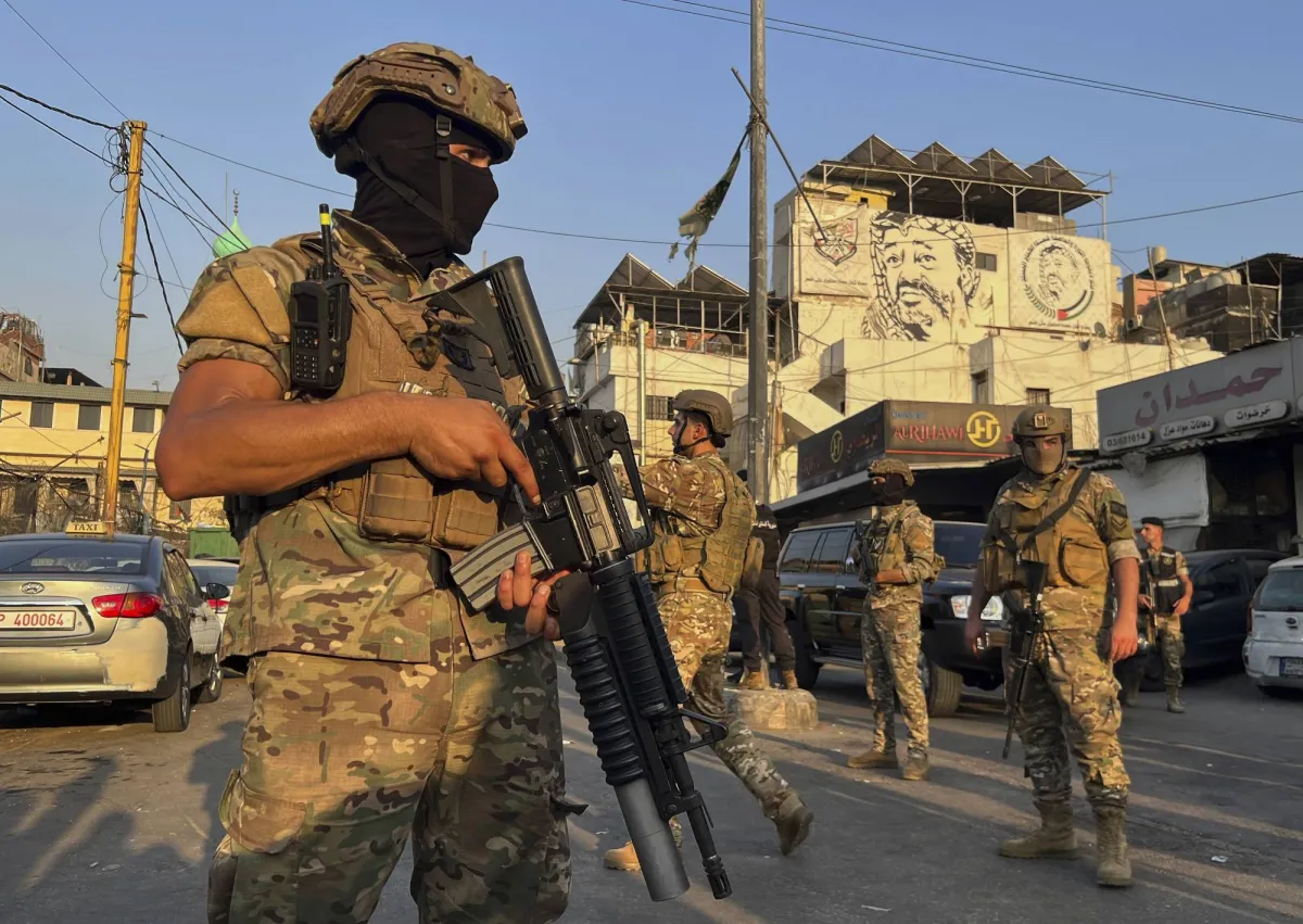خطة الجيش اللبناني لتطبيق حصرية السلاح «تحت سقف عدم التصادم»
قائده يؤكد أنه خط الدفاع الأول عن البلاد