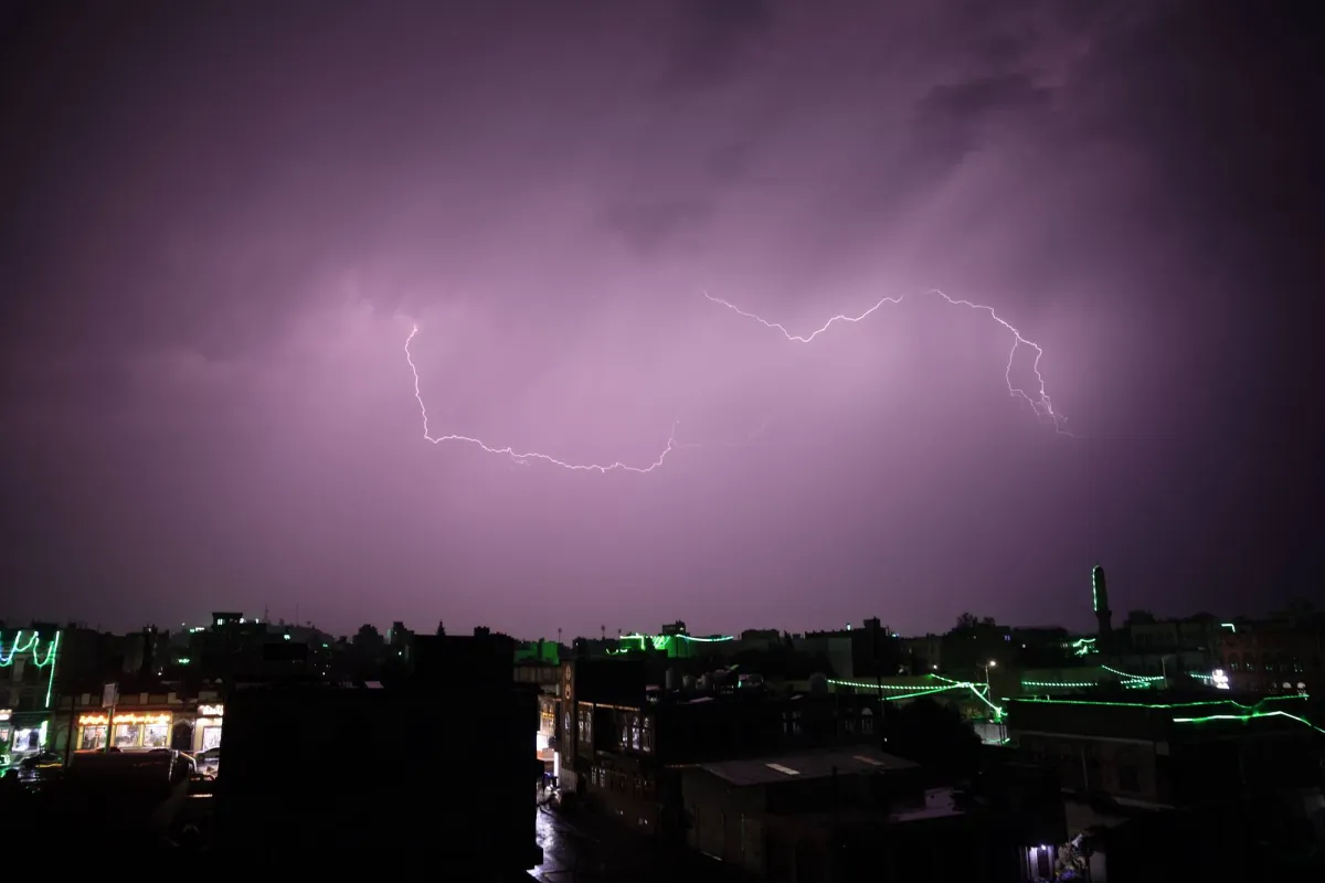 Relief Organizations: More Than 100,000 Yemenis Affected by Flash Floods