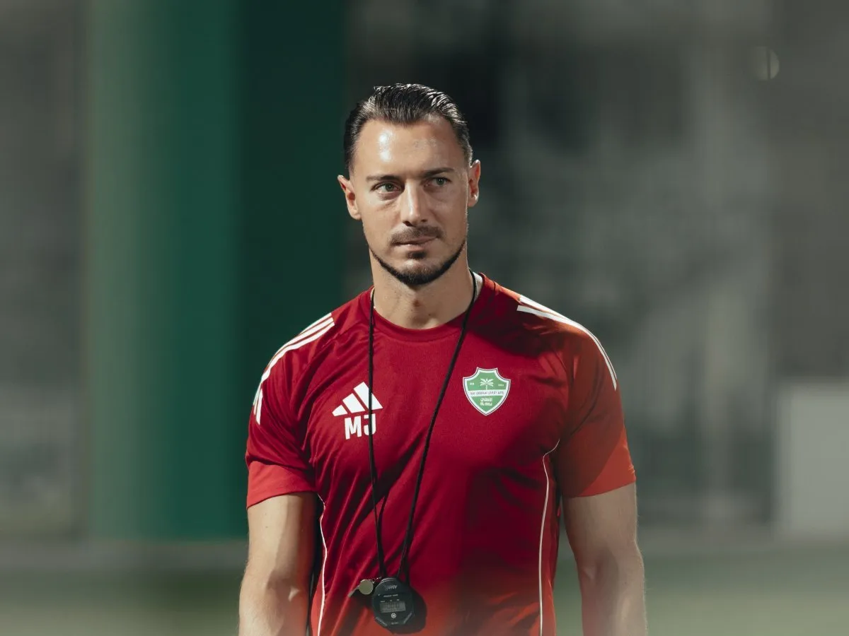 الأهلي يجدد عقد يايسله لعامين مقبلين