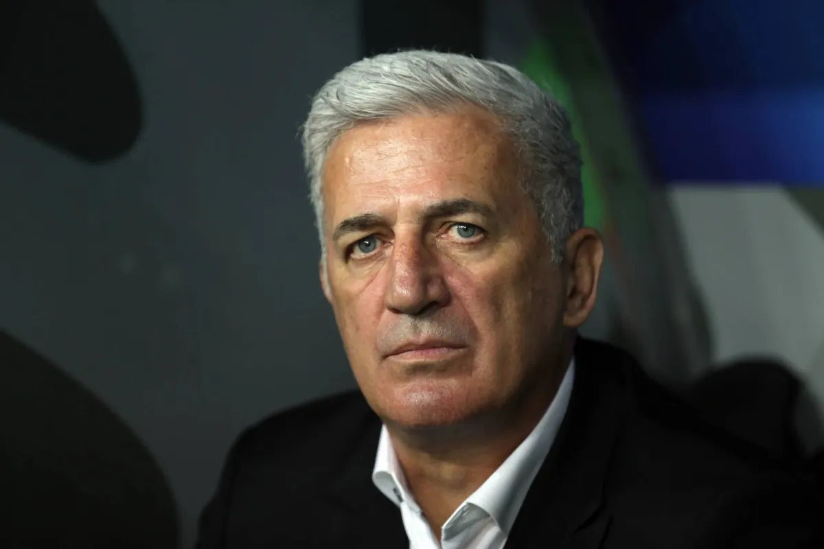 بيتكوفيتش: على لاعبي الجزائر التحلي بالصرامة