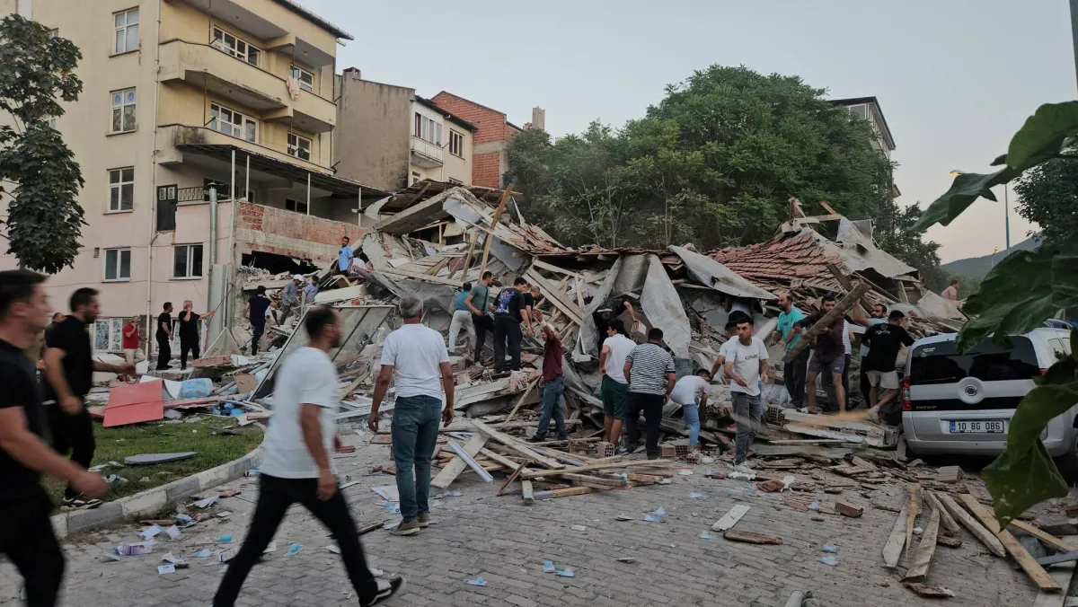 زلزال بقوة 4.9 درجة يضرب شمال غربي تركيا