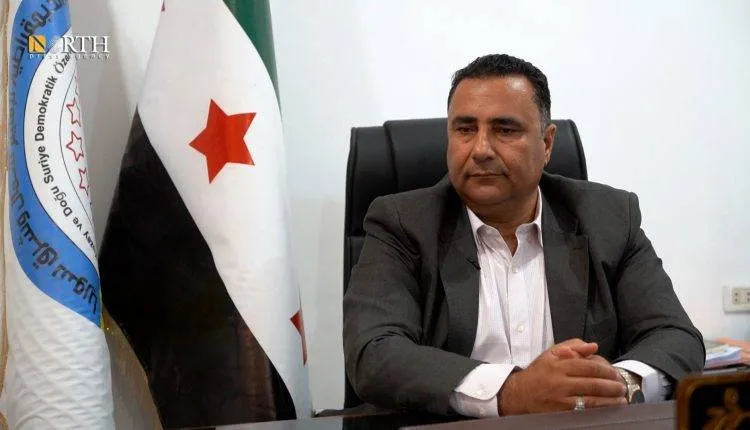 رئيس وفد الإدارة الذاتية يعلن عن جهوزيتها لمناقشة الملفات مع دمشق
المتحدث باسم وفد الإدارة الذاتية للتفاوض قال إن الأولوية قد تعطى للتربية والحدود