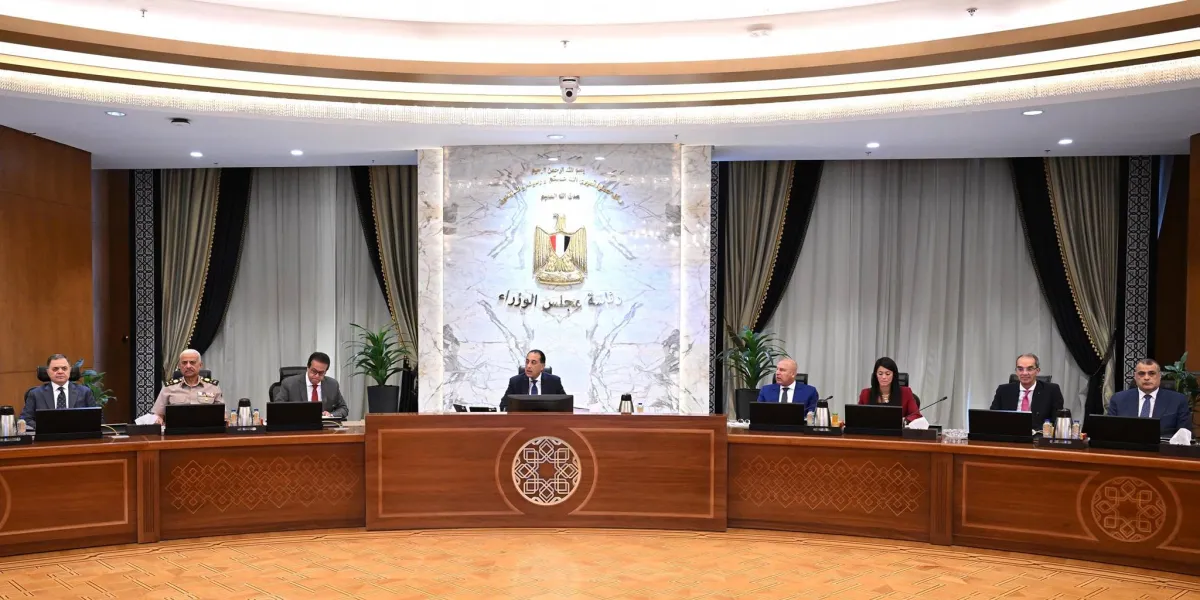 هل تعدّل الحكومة المصرية خطة رفع الدعم؟
بعد الإعلان عن إرجاء زيادة الكهرباء