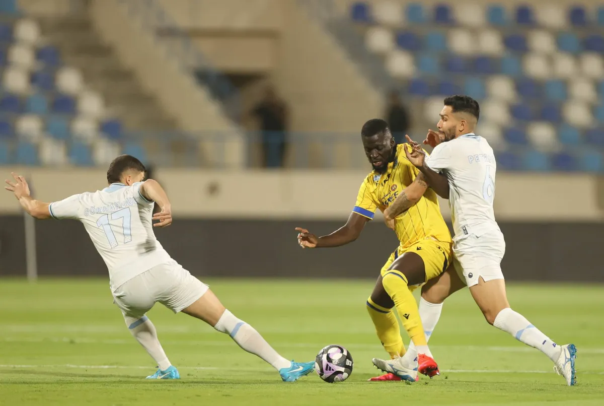 الخليج المذهل يعزف بثلاثية... والتعاون يقهر الأخدود
في ثانية جولات الدوري السعودي للمحترفين