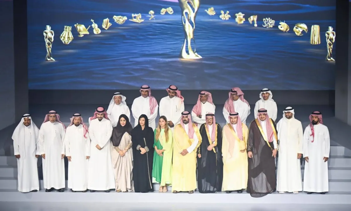 19 جائزة تحتفي بالمبدعين في خامس مواسم «الجوائز الثقافية» السعودية
«شخصية العام» تتوِّج المسيرة الطويلة للفنان محمد عبده
