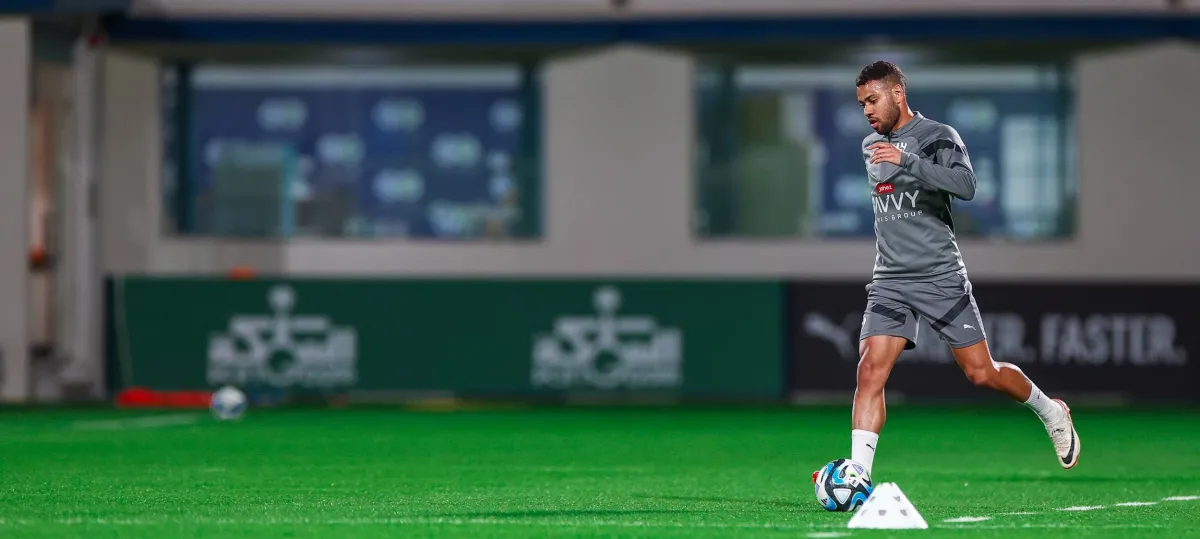 أزمة الهلال ــ لودي تدخل منعطفاً حاسماً
مصادر أكدت أن موقف النادي السعودي «قانوني»... وصحافة البرازيل قالت إن «نجم مونديال الأندية» وضع بحالة إجازة مدفوعة