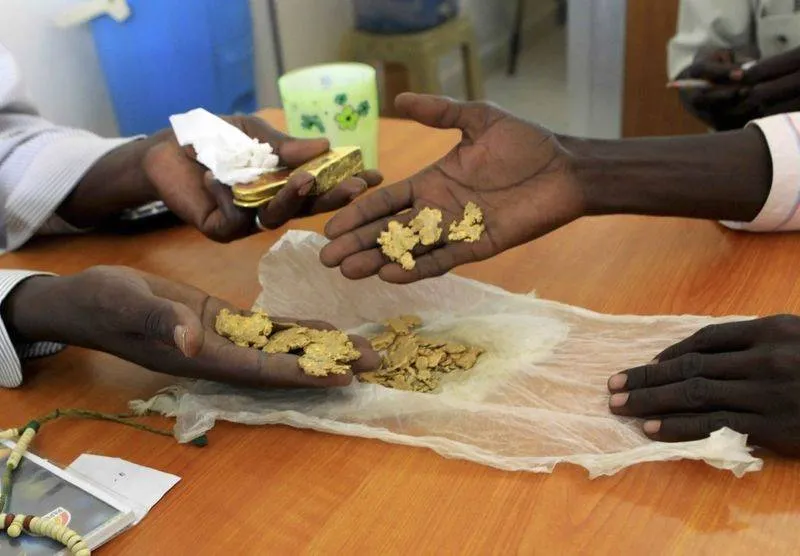 بنك السودان المركزي يعلن احتكار شراء وتصدير الذهب في البلاد