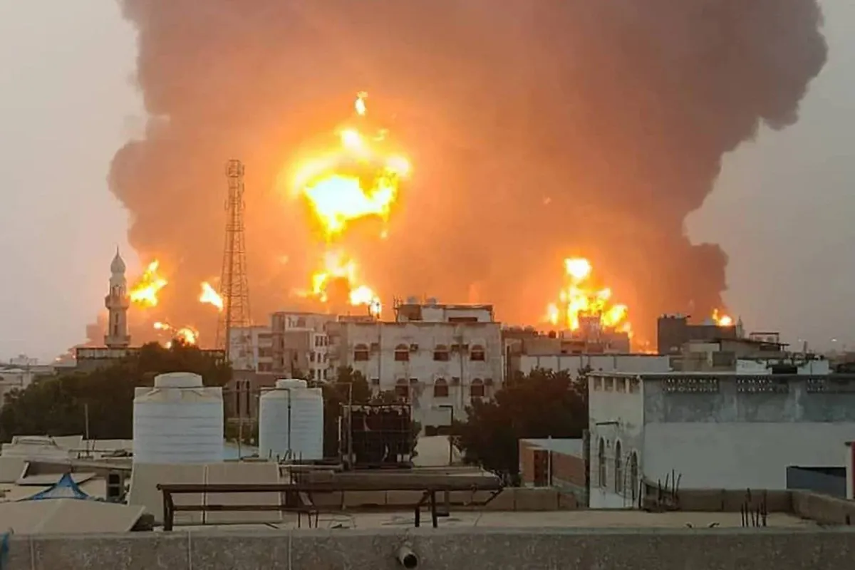 الجيش الإسرائيلي يدعو إلى إخلاء ميناء الحديدة في اليمن «بشكل فوري»