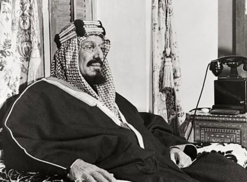 عبد العزيز ورجال دولته السعوديون
كانوا كاتمي أسرار... ورحلوا والمعلومات مكتومة في صدورهم