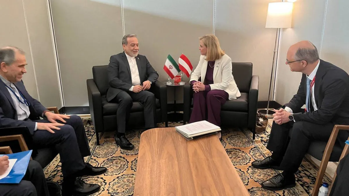 عراقجي: الدبلوماسية يمكنها حل النزاع النووي مع الغرب
قال إن طهران لن تستجيب للغة الضغط