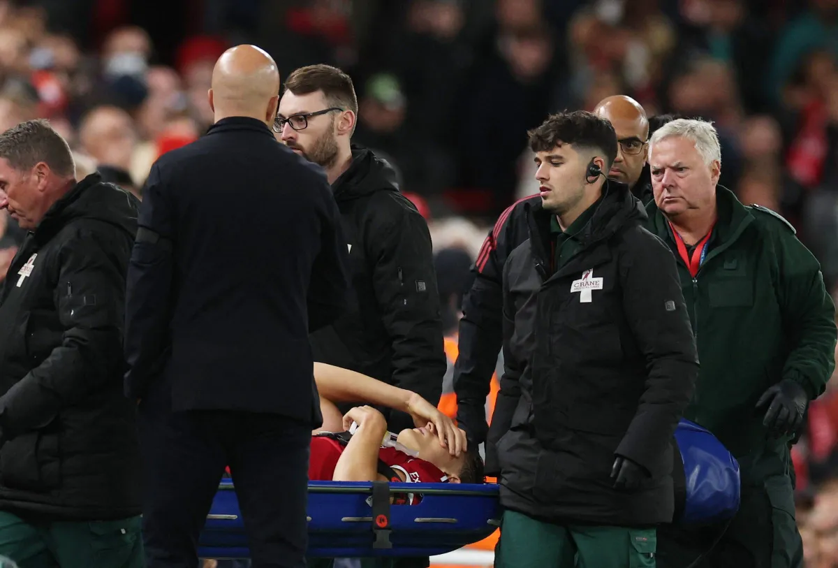 الإصابة تبعد مدافع ليفربول جيوفاني ليوني عن الملاعب عدة أشهر
