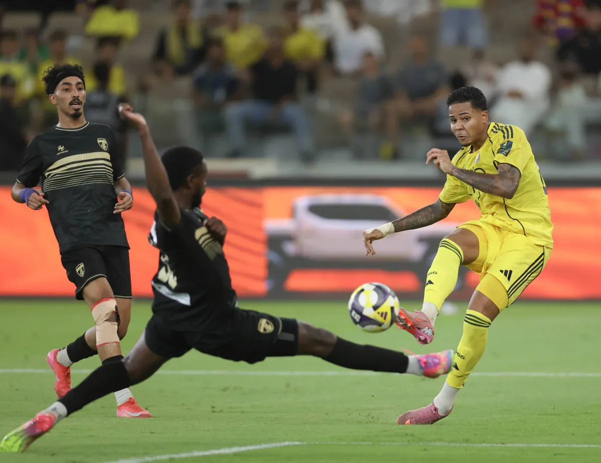 «المواجهات المفتوحة» تنذر بمفاجآت في قرعة «كأس الملك»
تجري عصر الخميس في الرياض