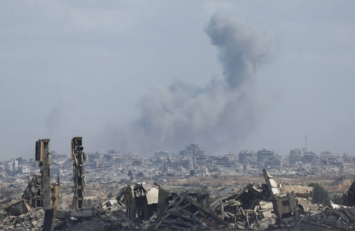 مقتل 10 فلسطينيين في قصف إسرائيلي لمدينة غزة