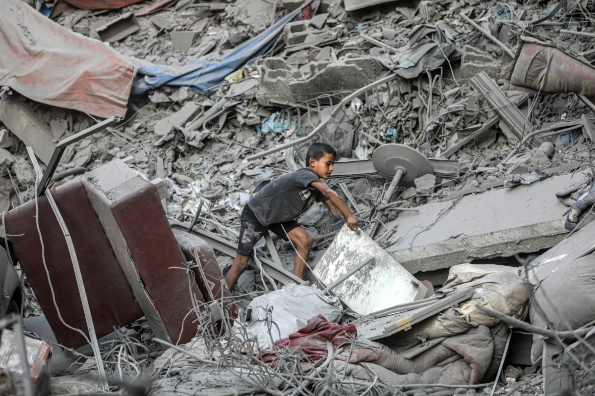 القصف الإسرائيلي يقتل 21 فلسطينياً في غزة