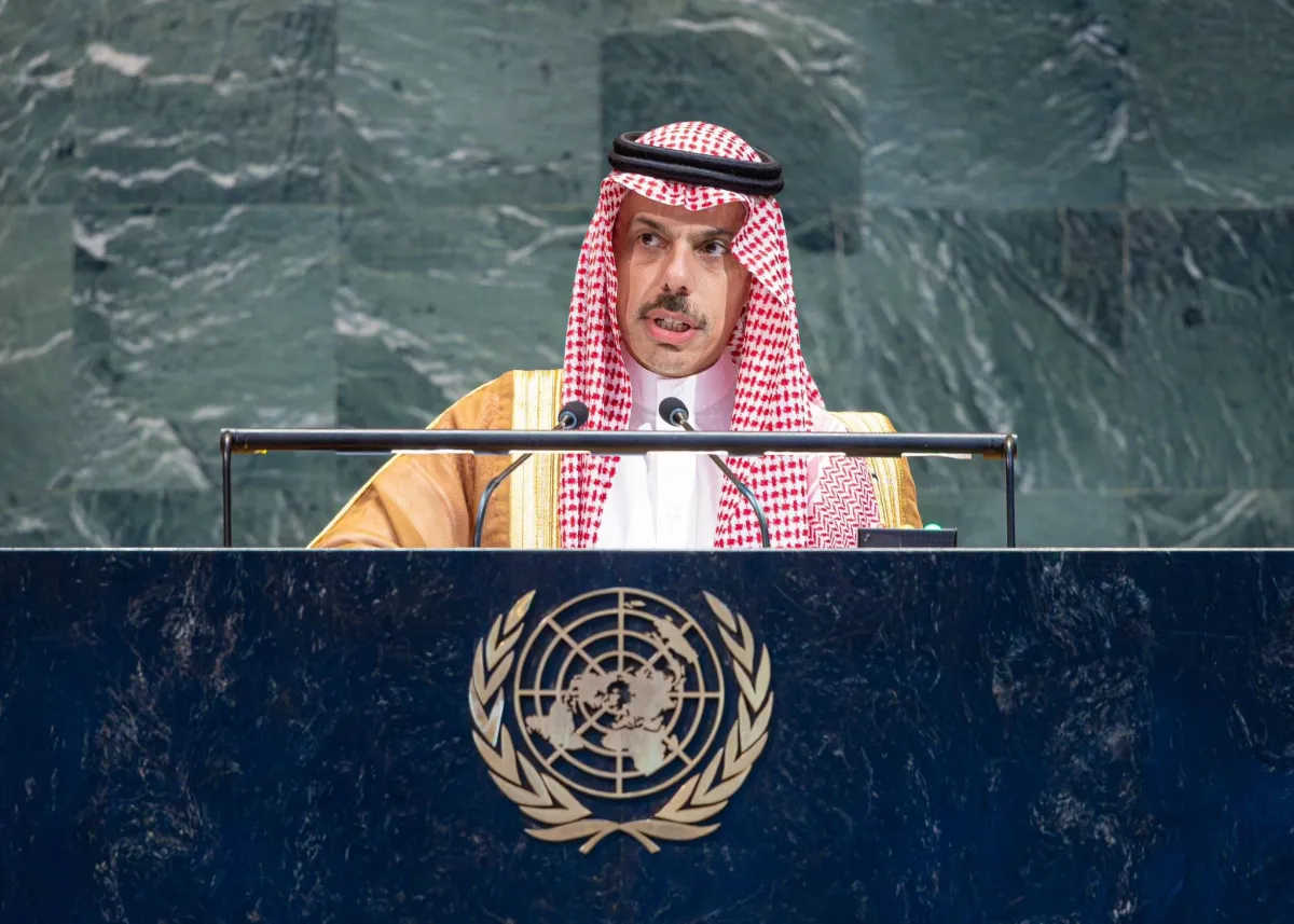 وزير الخارجية السعودي: آن الأون لإيجاد حل عادل للقضية الفلسطينية
أكد الحرص على استقرار السودان وثمن جهود لبنان لتطبيق «اتفاق الطائف»