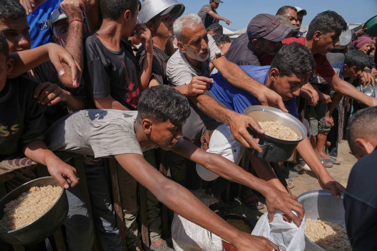 عبد العاطي يؤكد لغوتيريش ضرورة استمرار تكثيف الجهود لوقف النار في غزة
أكد رفض مصر لأي أفكار من شأنها تهجير الفلسطينيين أو تصفية القضية