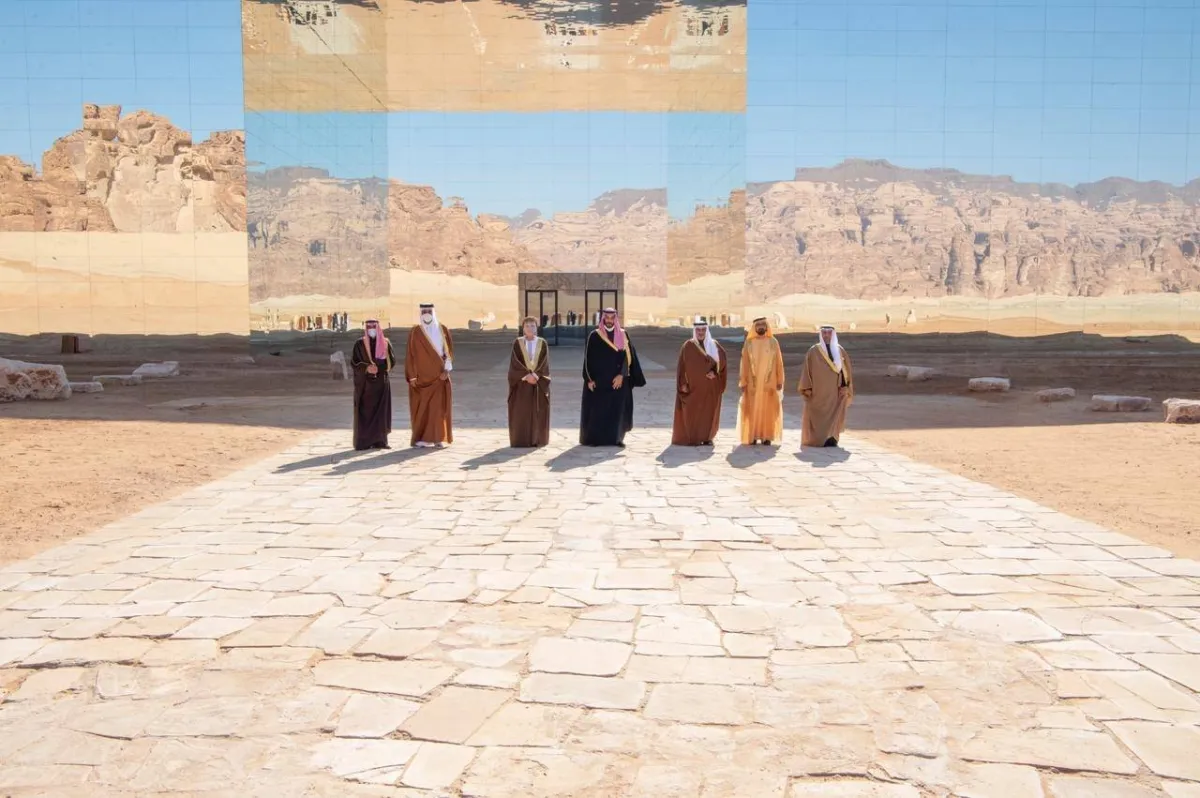 بين صخور العُلا وقاعات ميونيخ… حوار يعيد صياغة أمن العالم
في رسالة تؤكد أن السعودية أصبحت شريكاً لا يمكن تجاوزه في صياغة النقاشات الأمنية الدولية