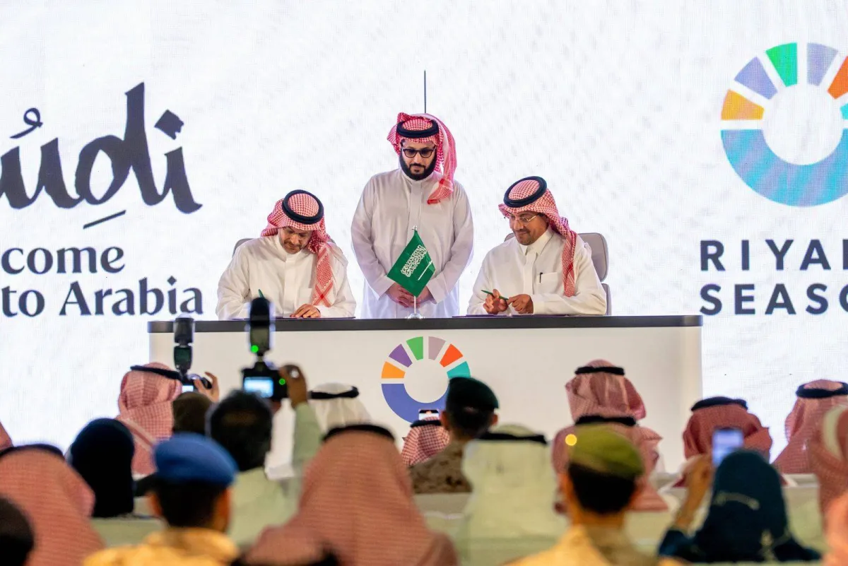 «موسم الرياض» يوقع عقود رعاية 2025
آل الشيخ أشاد بالثقة المتبادلة مع الشركاء