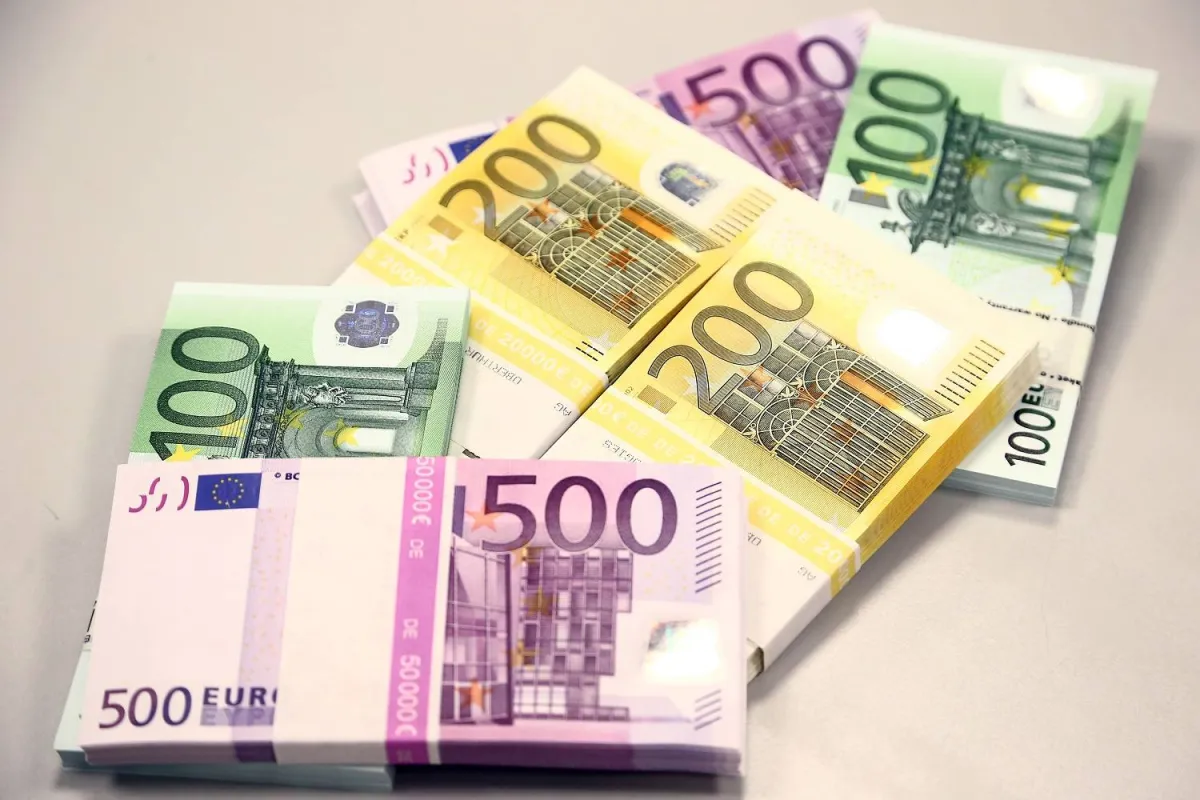 عوائد السندات الأوروبية لأجل 30 عاماً ترتفع وسط توقعات توسعية
الفارق الفرنسي - الألماني عند أعلى مستوى منذ 9 أشهر